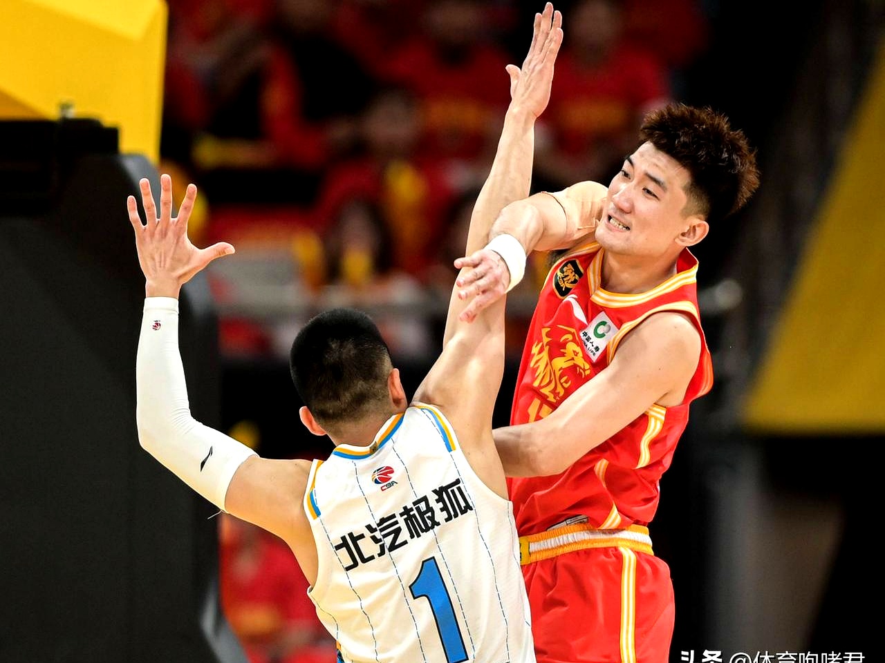 关于职业篮球聚焦总决赛，精彩对抗引人瞩目的信息