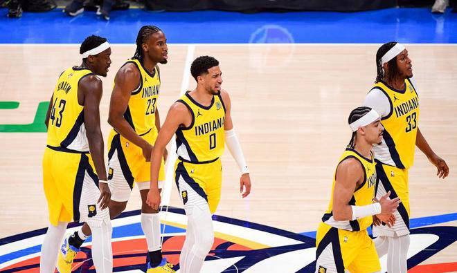 乐鱼体育vip注册-包含猛龙客场战胜马刺,西亚卡姆砍下分的词条