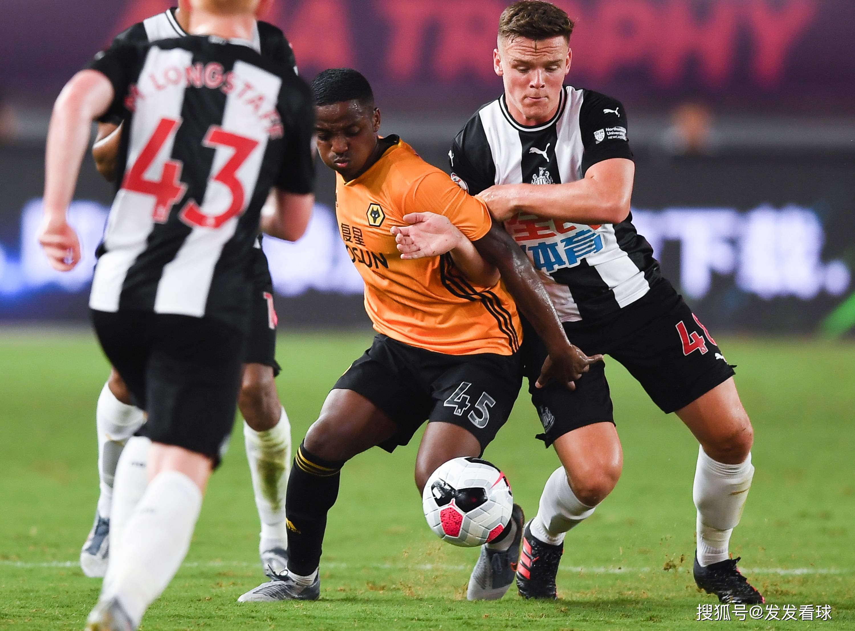 关于纽卡斯尔主场告捷,剑指英超保级天地的信息 关于纽卡斯尔主场告捷,剑指英超保级天地的信息