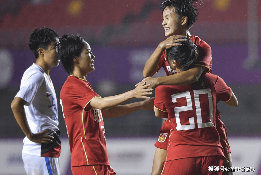 包含越南女足亚洲杯揭幕，开门红大胜对手的词条