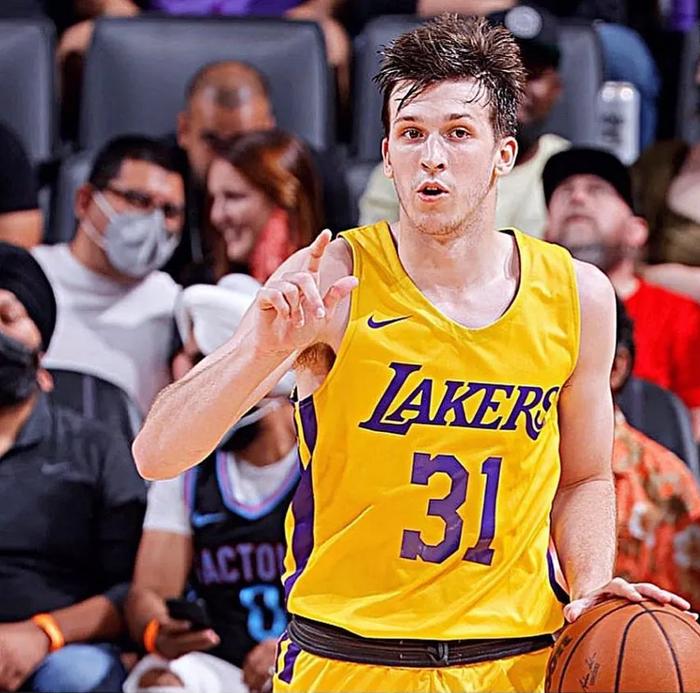 三分雨停不了虎队，湖人受困老兵遇危的简单介绍