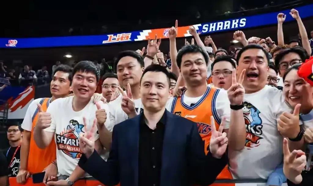 乐鱼体育新闻-上海队实力明显增强，全队崭露头角