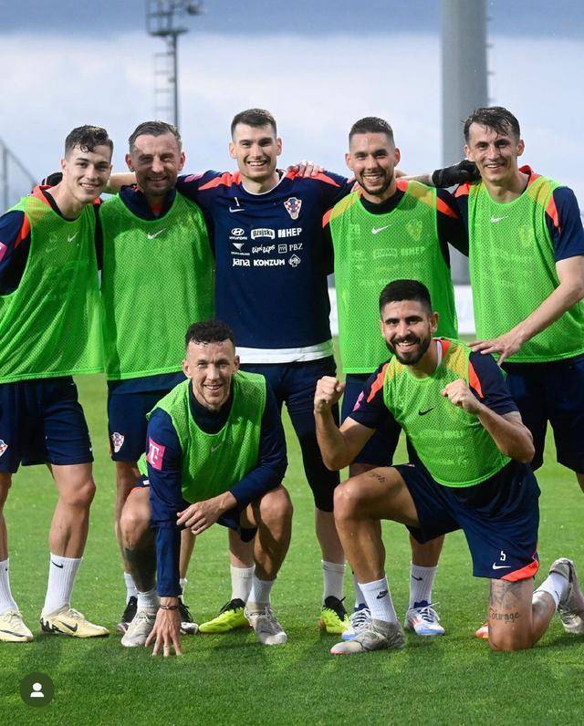 包含斯洛伐克连胜晋级，将参加欧锦赛四强战的词条