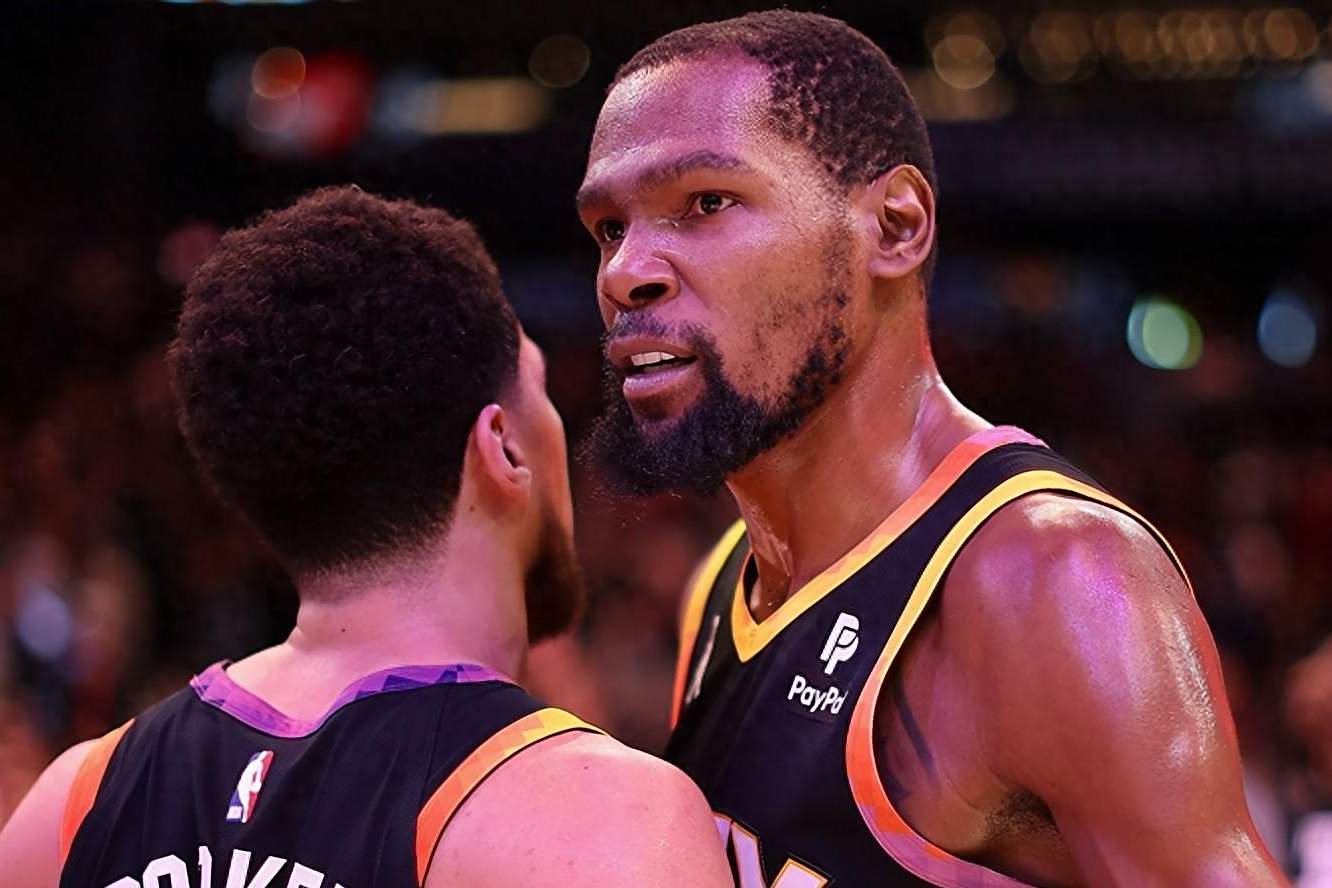 乐鱼体育官网入口-黑马崭露头角，谁能冲击冠军宝座？的简单介绍