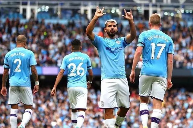 乐鱼体育官方-曼城主场不敌塞维利亚,揪心一幕