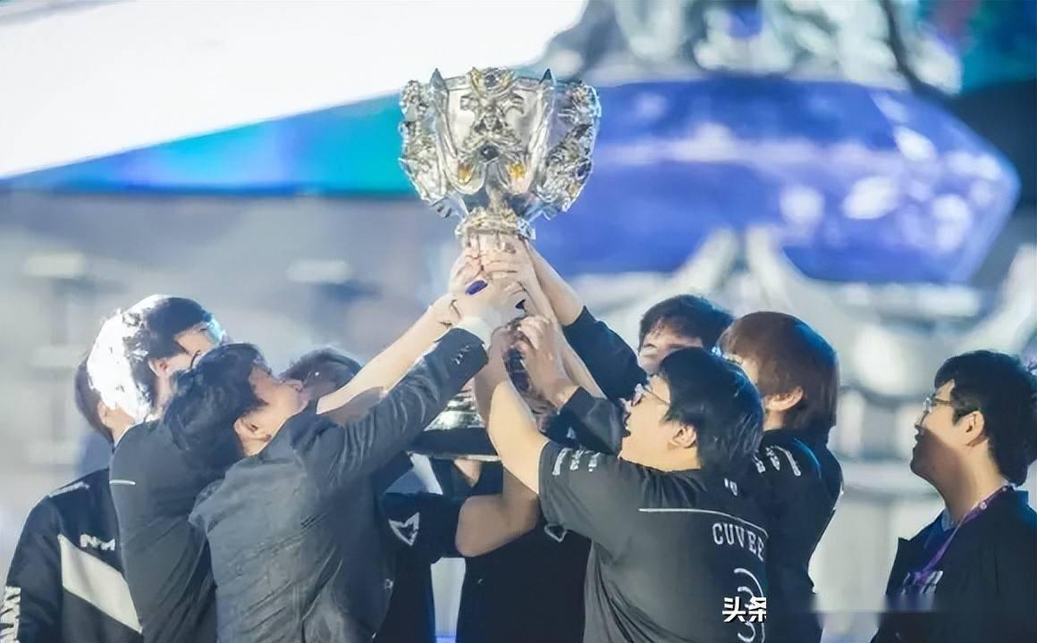 摩洛哥女篮凭借团队力量，夺得冠军