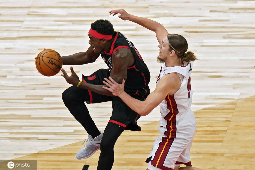 乐鱼体育app-猛龙主场胜利,卫冕冠军步入正轨的简单介绍