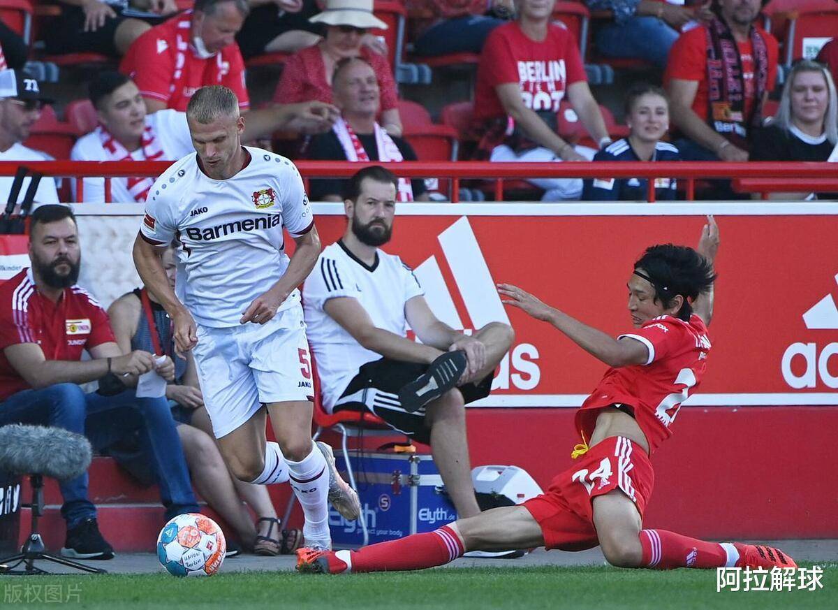 莱比锡红牛不敌奥格斯堡，战术对决惜败收场的简单介绍