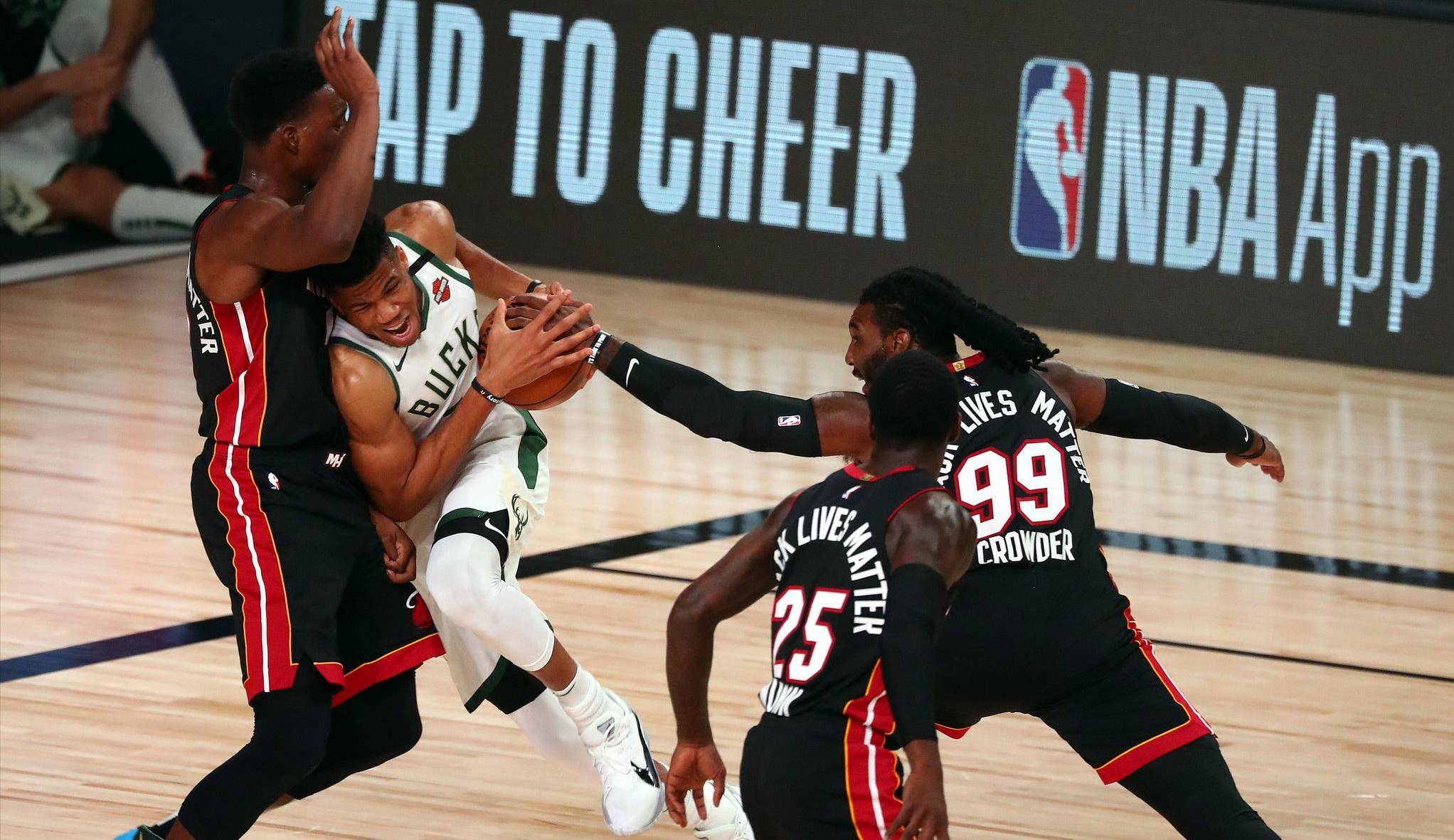 乐鱼体育下载-快船主场告捷独行侠，取得四连胜