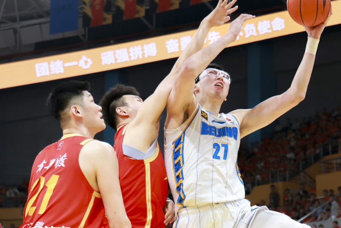 广厦男篮连胜，赢得对阵浙江队的胜利