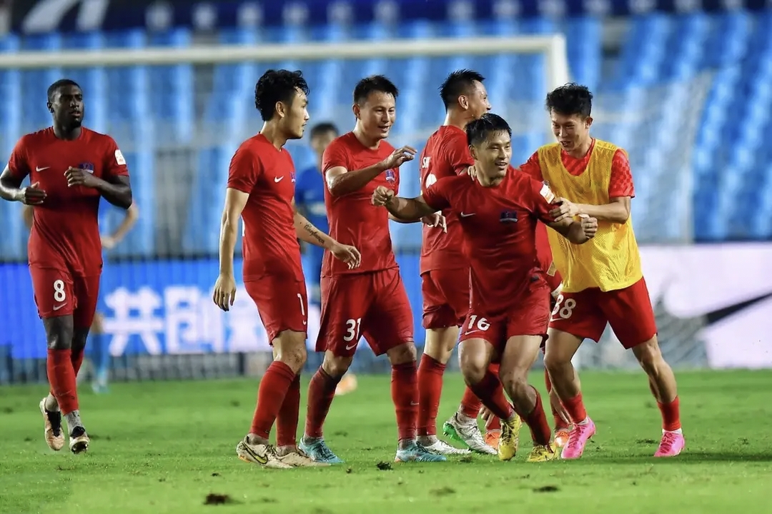 包含人和比胜申花，保级形势有所好转的词条