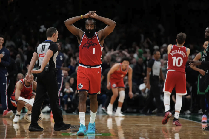 快船客场惨败国王：乔治仅分沉闷行不行？的简单介绍